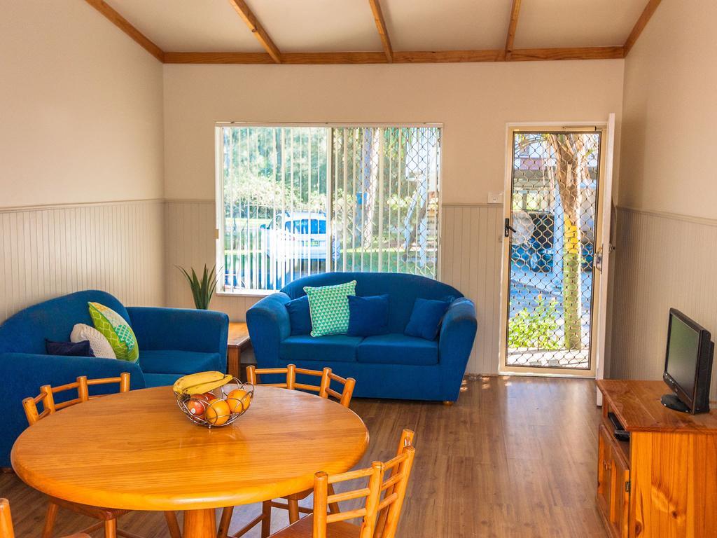 Caseys Beach Holiday Park Sunshine Bay Oda fotoğraf