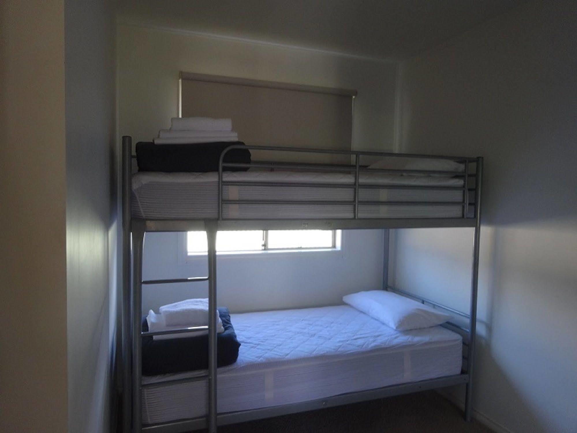 Caseys Beach Holiday Park Sunshine Bay Dış mekan fotoğraf